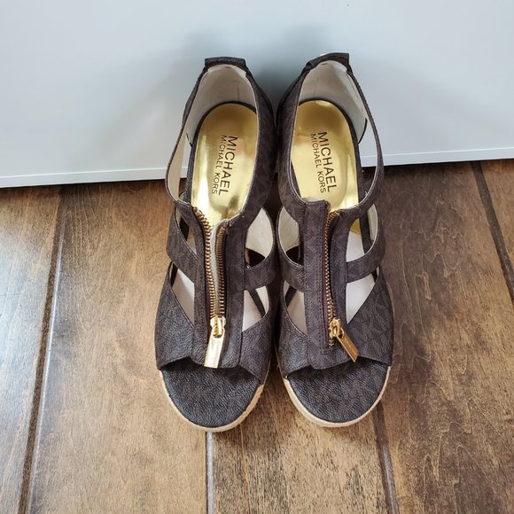 MICHAEL KORS-Zip Up Berkley Wedge Sandals in SIZE 7 US MEDIUM - Picture 2 of 3